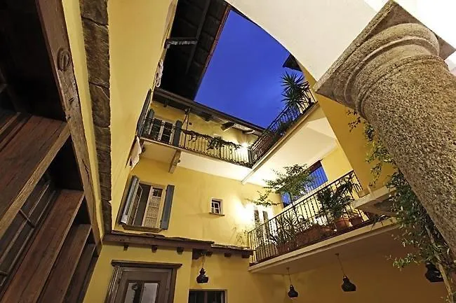 The Blue Nest - Vecchia *