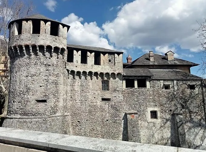 The Blue Nest - Vecchia * Locarno