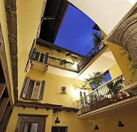 The Blue Nest - Vecchia *